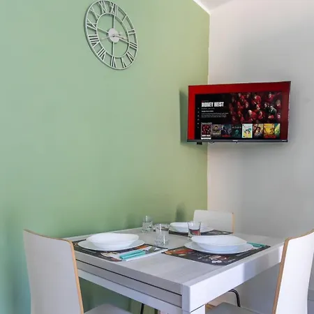 아파트 Teal Haven - Stylish Retreat Steps From
